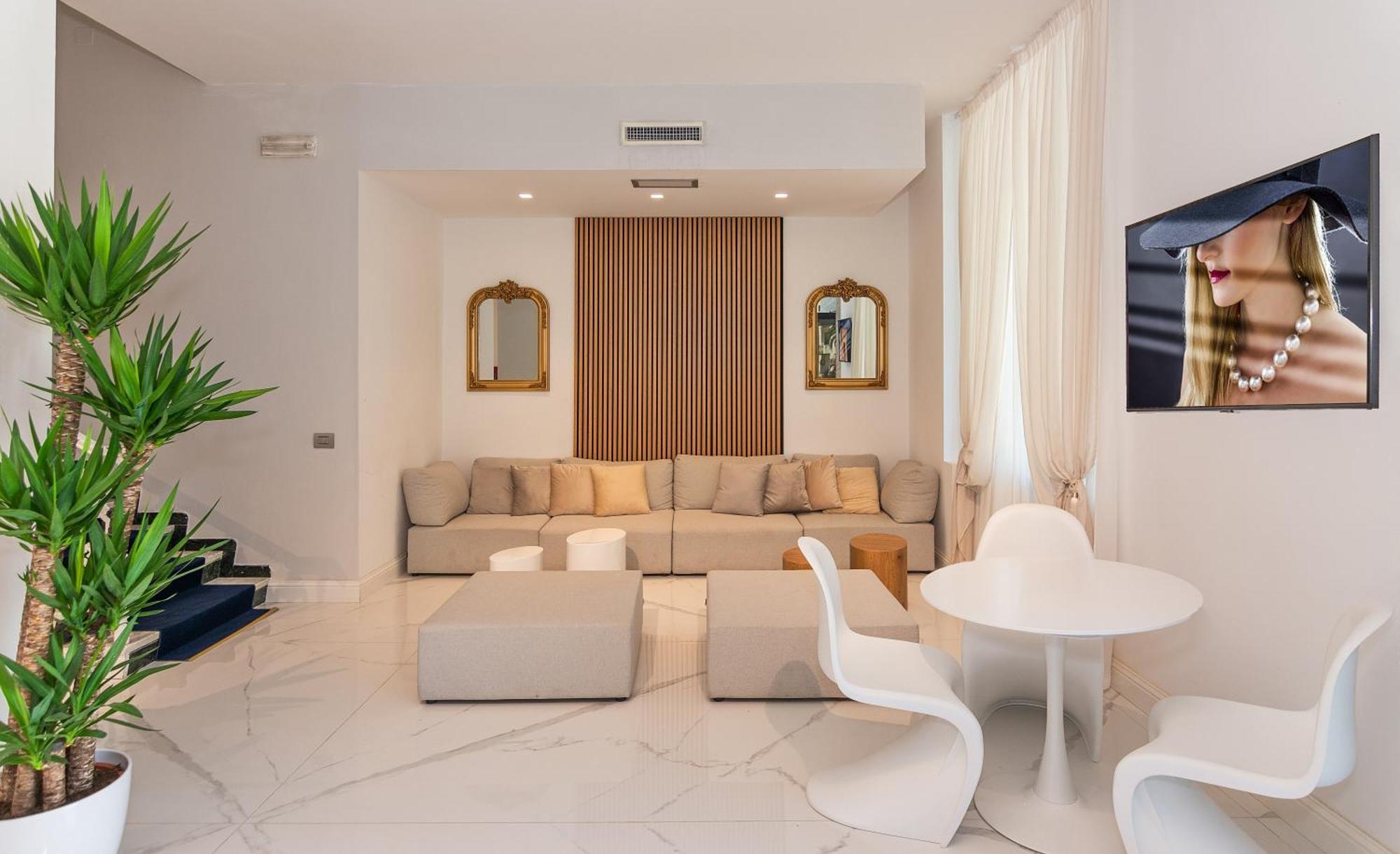 Hotel Tirreno Marina di Massa Bagian luar foto