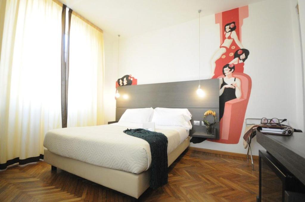 Hotel Tirreno Marina di Massa Bagian luar foto